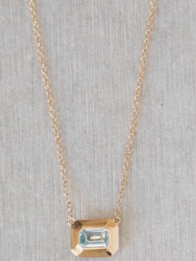 14k gold necklace with authentic aquamarine stone
